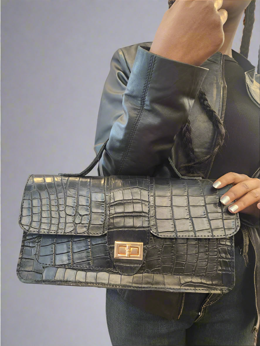 Ladies Clutch Bag – Elegant, Compact & Stylish for Special Events